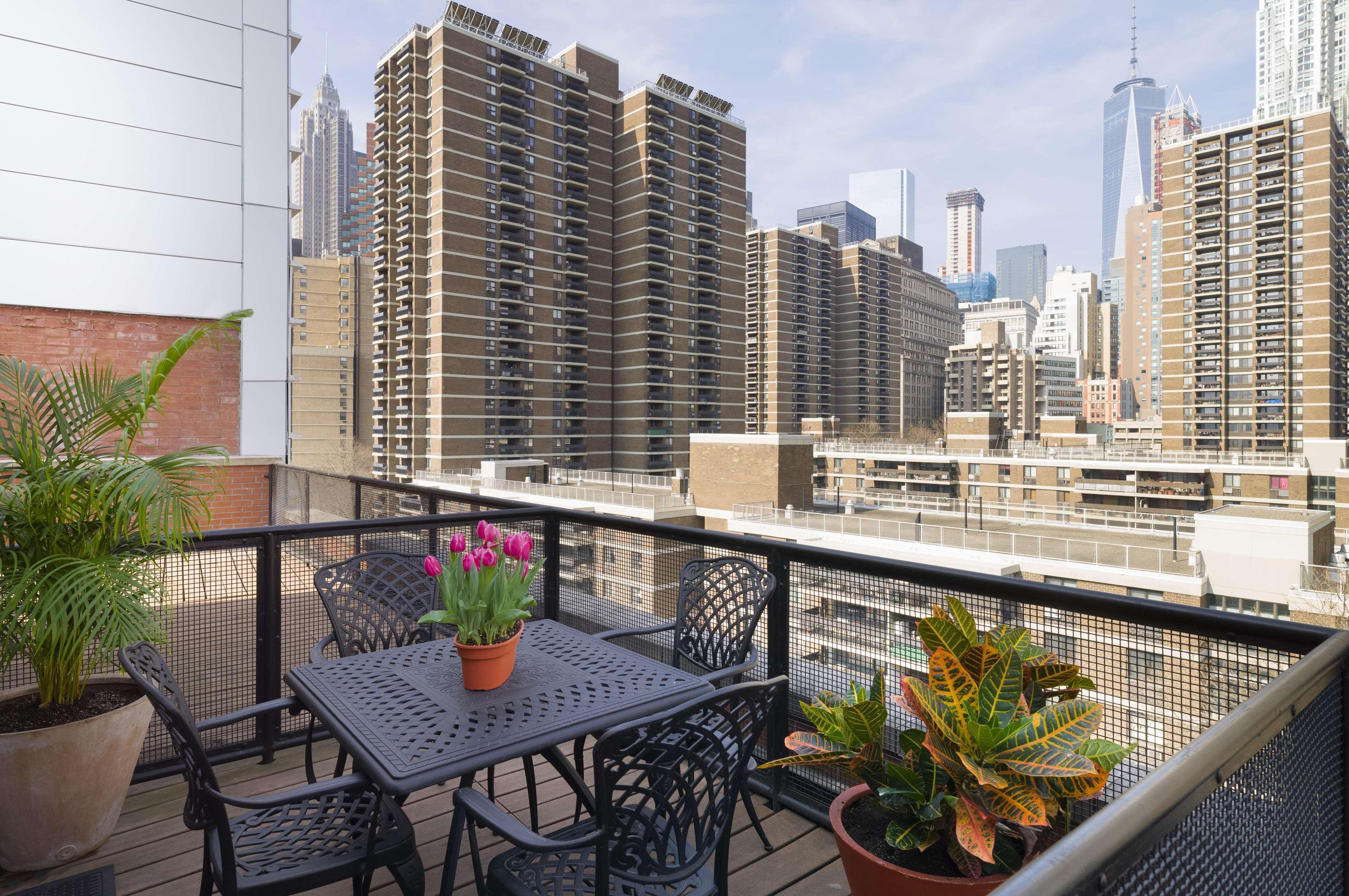 Hampton Inn Seaport Financial District New York Bagian luar foto