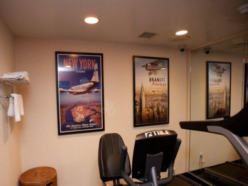 Hampton Inn Seaport Financial District New York Bagian luar foto