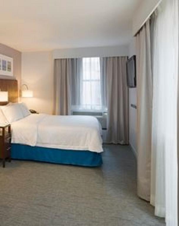 Hampton Inn Seaport Financial District New York Bagian luar foto