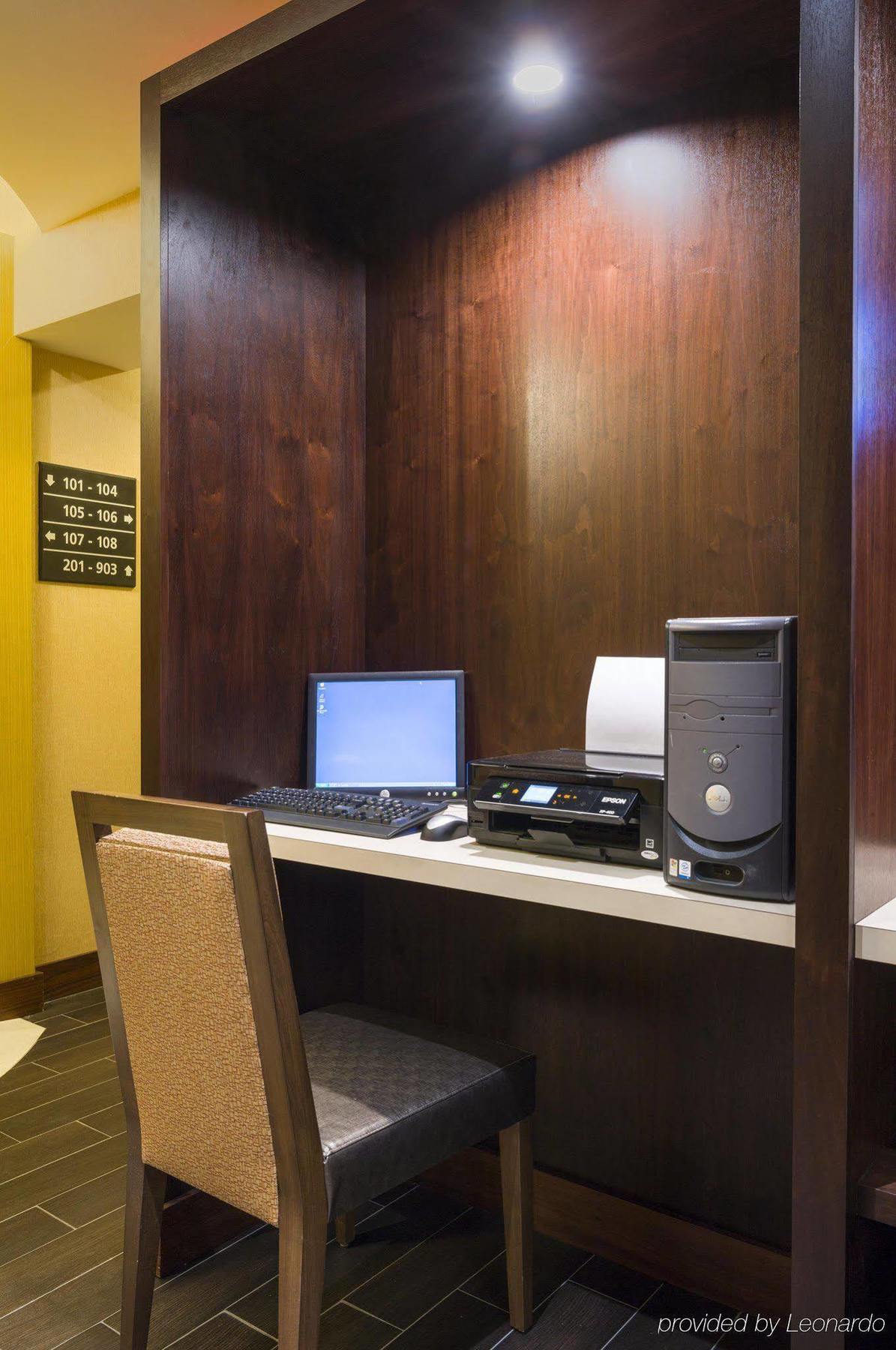 Hampton Inn Seaport Financial District New York Bagian luar foto